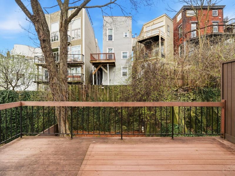 981 Paradrome, Unit B, Cincinnati, OH 45202 Photo 21