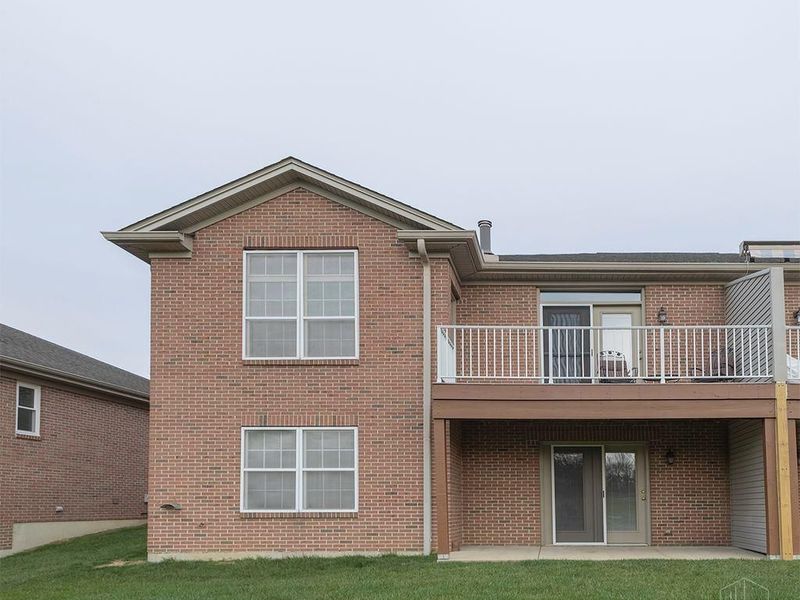 9601 Pebble View Drive, Colerain Township, OH 45252 Photo 32