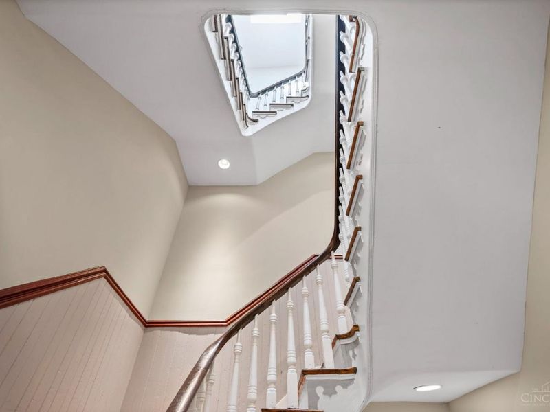 1420 Race Street, Cincinnati, OH 45202 Photo 38