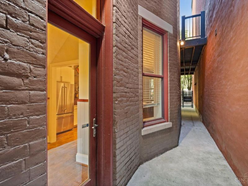 1420 Race Street, Cincinnati, OH 45202 Photo 55