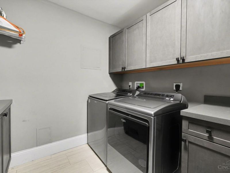 5971 Woodland Lane, Columbia Twp, OH 45227 Photo 20