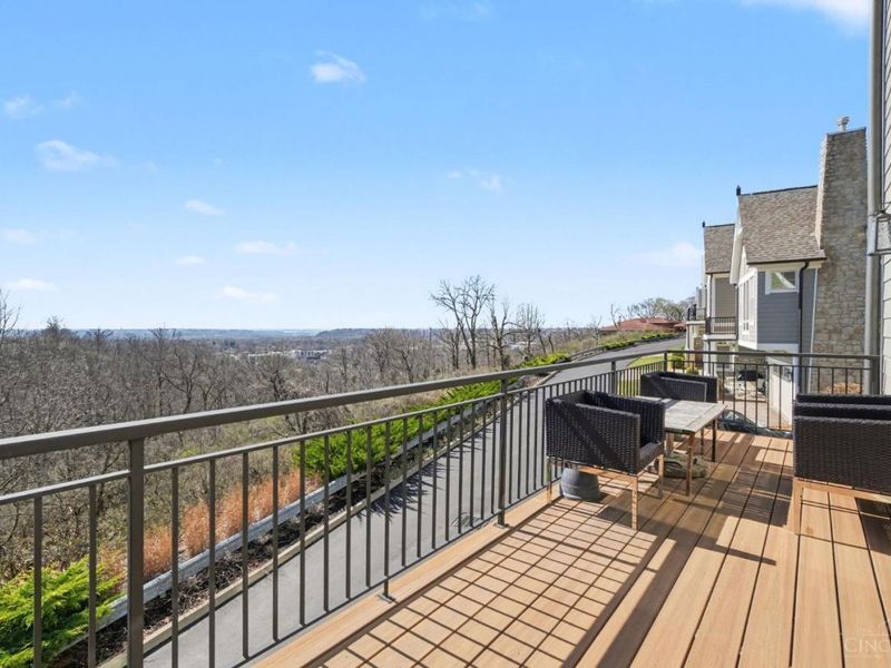 5971 Woodland Lane, Columbia Twp, OH 45227 Photo 22