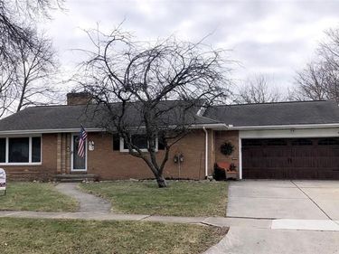 638 Maxine Street, Flint, MI 48503