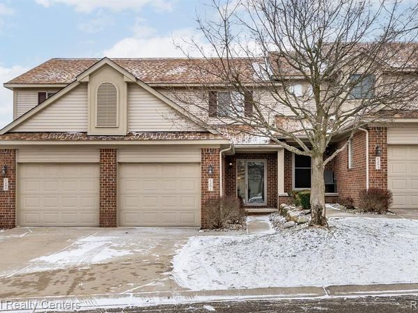 1291 Azalea Ln. Lane, Waterford Twp, MI 48327