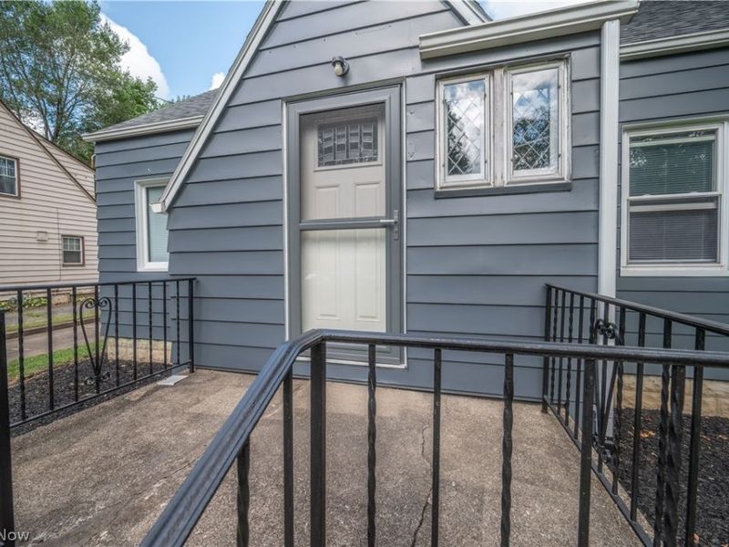 3712 Logan Way, Youngstown, OH 44505 Photo 4