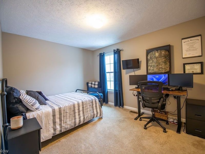 7674 Knollridge Avenue NE, Canton, OH 44721 Photo 34