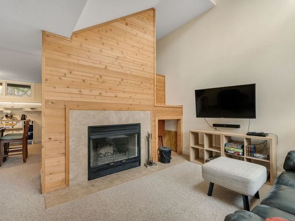 132 Grand Hollow Road, Unit 15, Warren, VT 05674