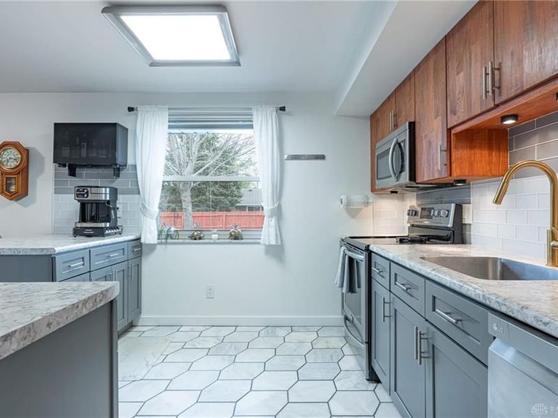 102 Union Boulevard, Englewood, OH 45322 Photo 6