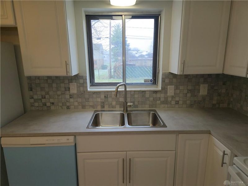 5820 Woodstone Drive, Trotwood, OH 45426 Photo 5