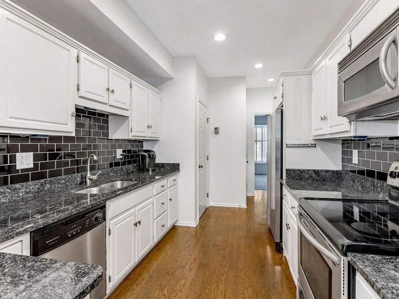 1015 Rubicon Road, Dayton, OH 45409 Photo 7