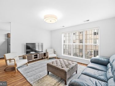 1130 HUNTMASTER TERRACE NE, Unit 201, LEESBURG, VA 20176