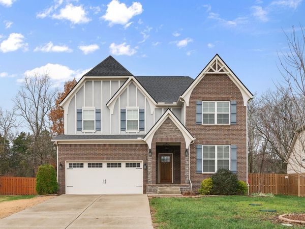 1226 Cotillion Dr , Murfreesboro, TN 37128