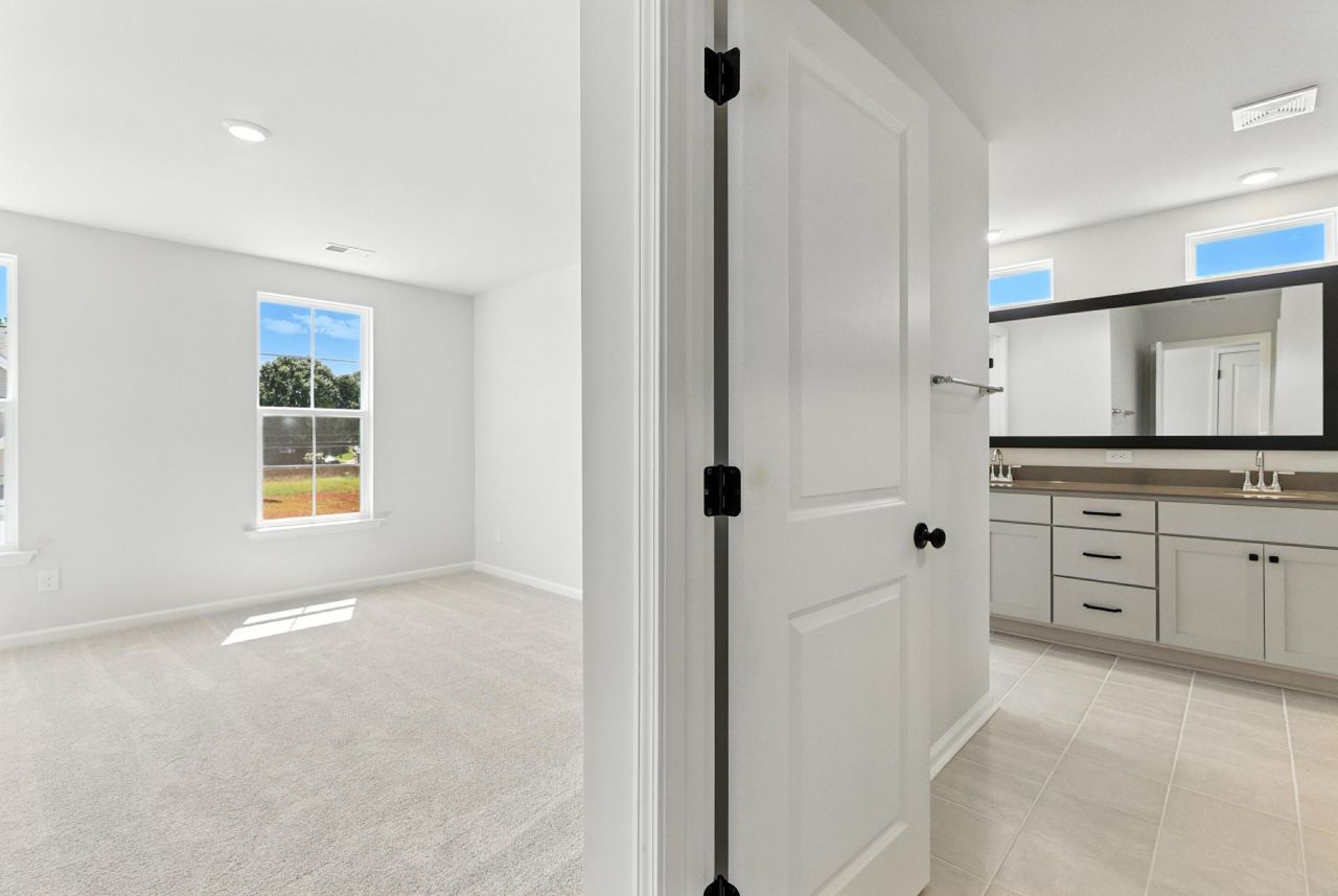 79 Crosswick Street Photo 24