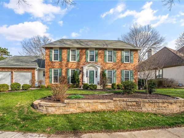 8698 W 101st Street, Overland Park, KS 66212