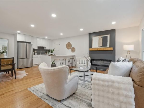 7840 Ash Street, Prairie Village, KS 66208