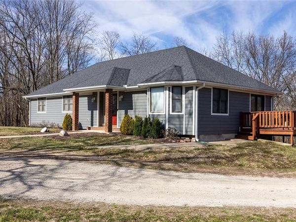 9769 County Road 427 Road, Savannah, MO 64485