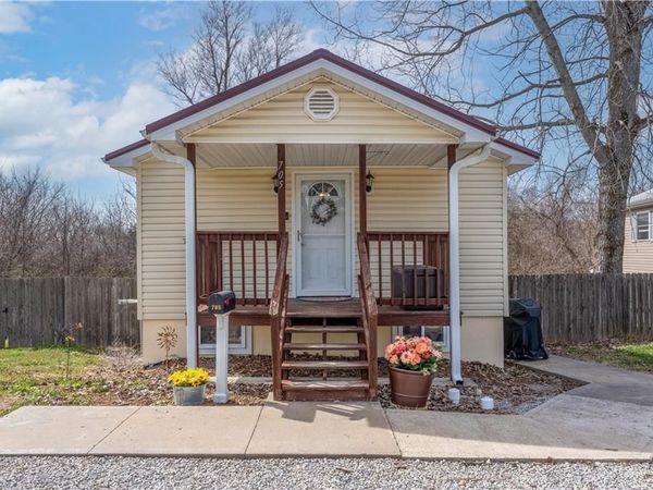 705 N Adams Avenue, Knob Noster, MO 65336