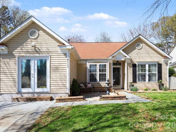 9113 Shenington Place , Charlotte, NC 28216