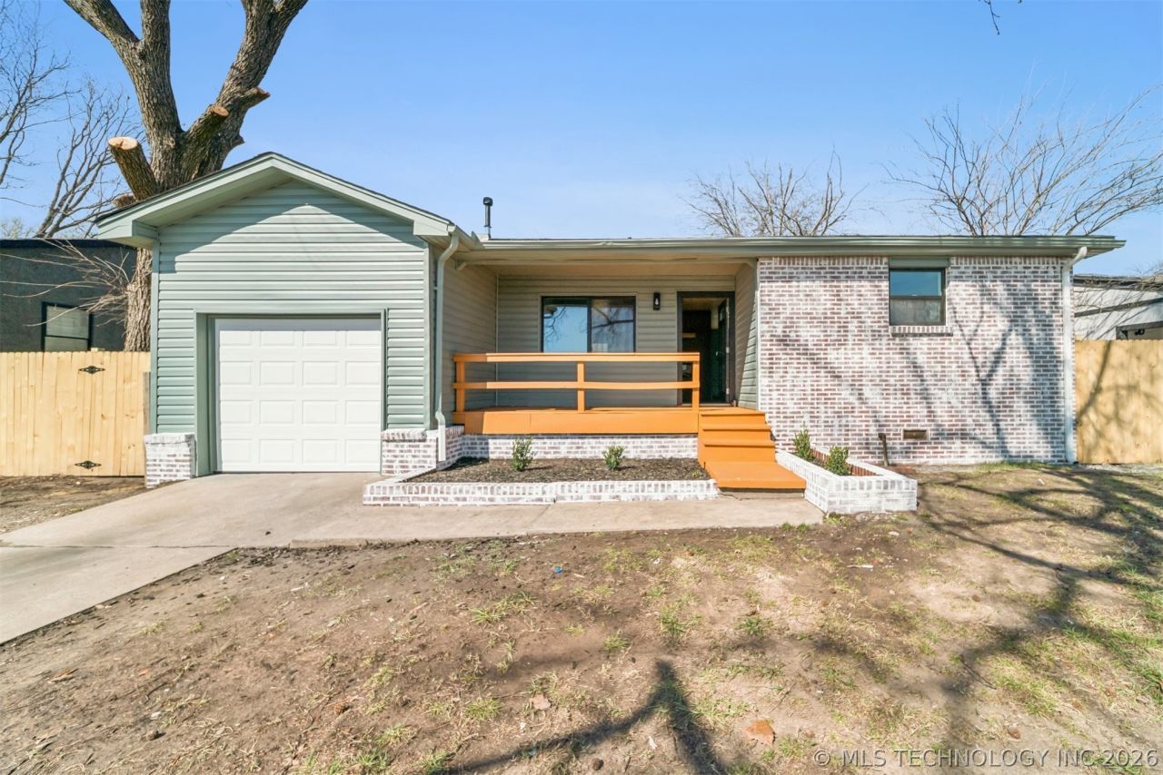 116 W Memphis Street, Broken Arrow, OK 74012 Main Photo