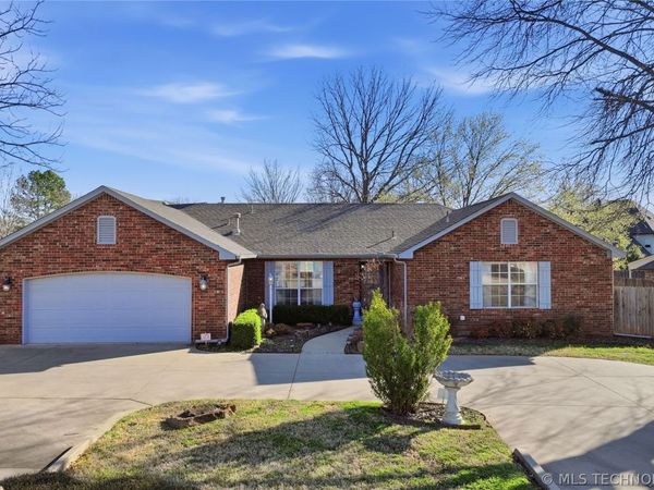 9867 S Maybelle Avenue , Jenks, OK 74037