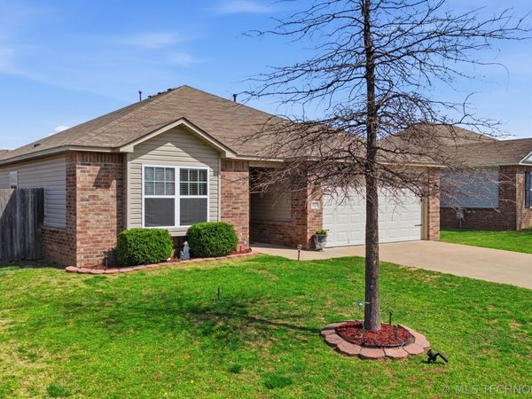25233 E 93rd Court S, Broken Arrow, OK 74014