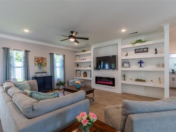 5523 Firewood Trail, Granbury, TX 76048