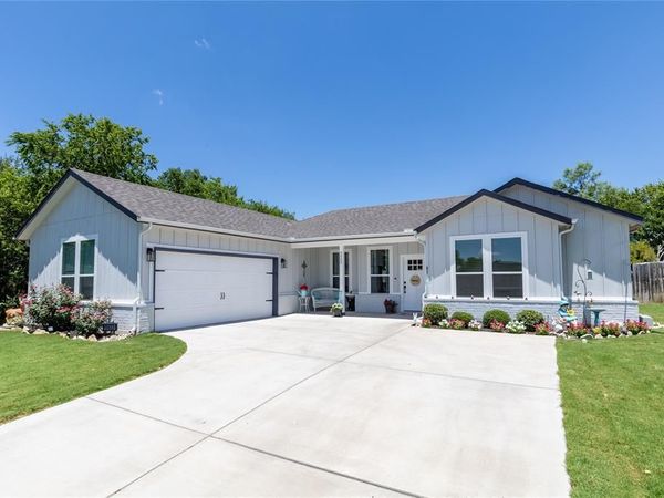 5523 Firewood Trail, Granbury, TX 76048