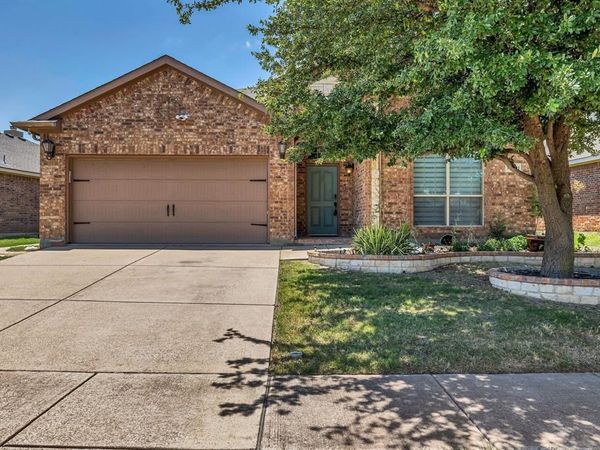 10901 Irish Glen Trail, Fort Worth, TX 76052