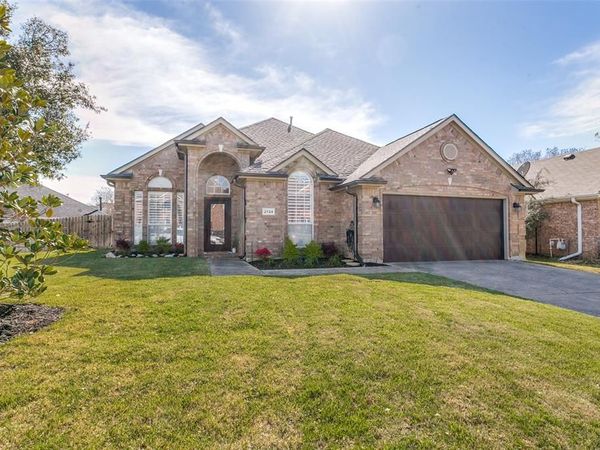 2724 Windstone Way, Corinth, TX 76210