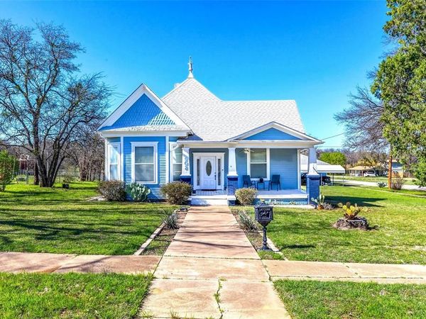 902 W 12th Street, Cisco, TX 76437