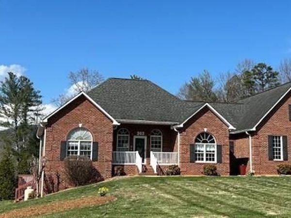 362 Mountain Shadows Drive, Purlear, NC 28665