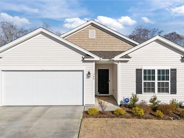344 Altavista Drive, Clemmons, NC 27012