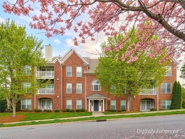 190 Shallowford Reserve Drive, Unit 304, Lewisville, NC 27023