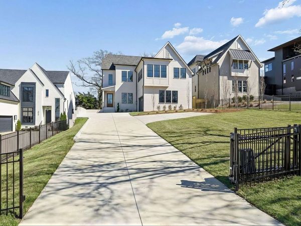 3420A Golf Club Ln , Nashville, TN 37215