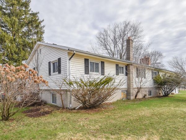 1023 Burbank Road, Quincy, MI 49082
