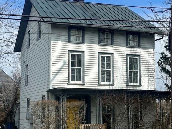 744 Main Street, Unit 2, Greenport, NY 11944