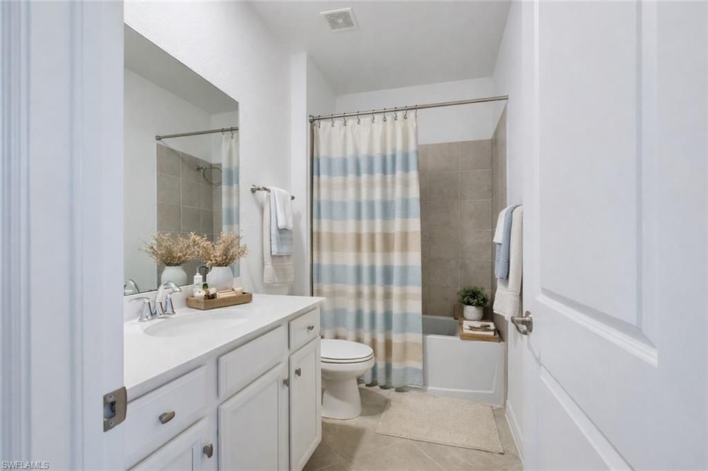 2681 Vine Ave, Naples, FL 34120 Photo