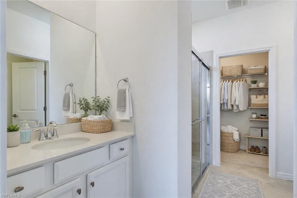 2681 Vine Ave, Naples, FL 34120 Photo
