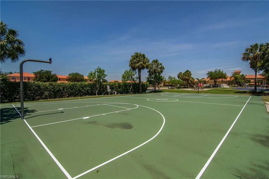 15186 Summit Place Cir, Naples, FL 34119 Photo