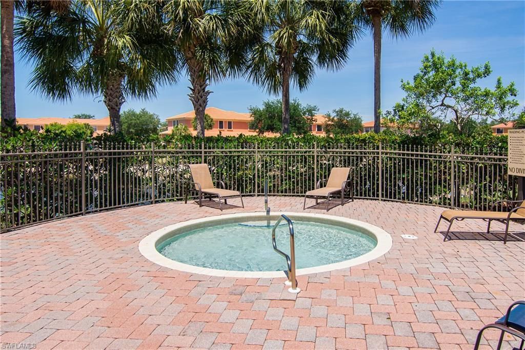 15186 Summit Place Cir, Naples, FL 34119 Photo