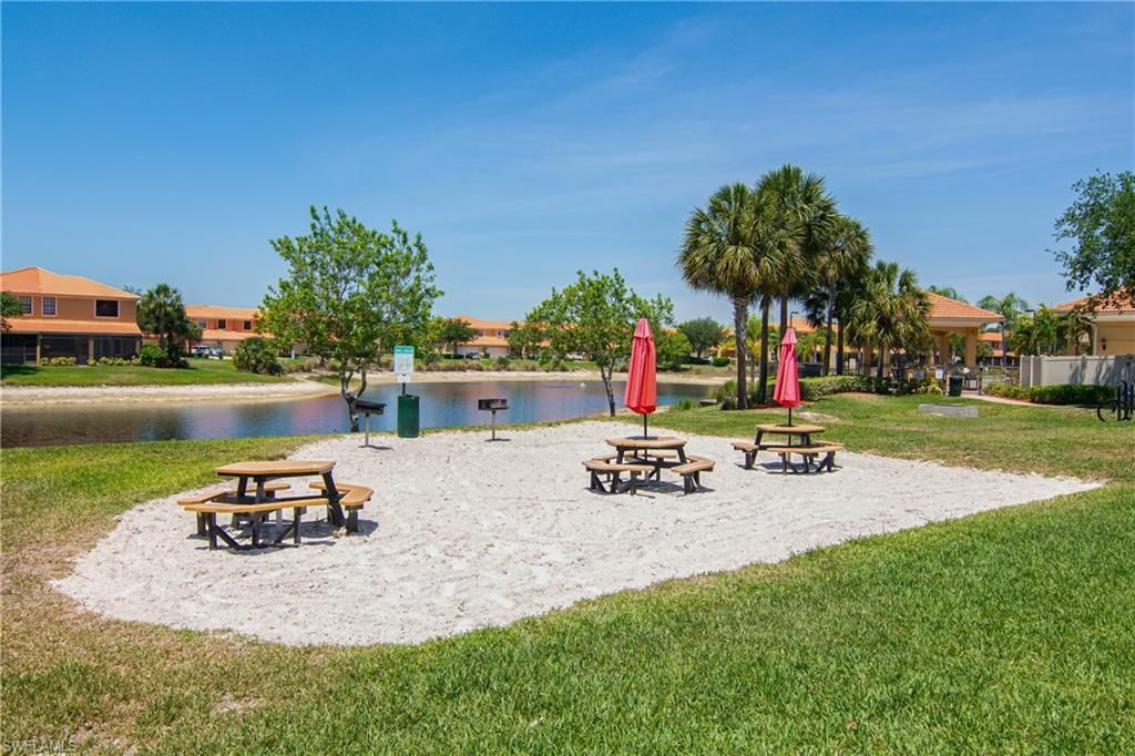 15186 Summit Place Cir, Naples, FL 34119 Photo