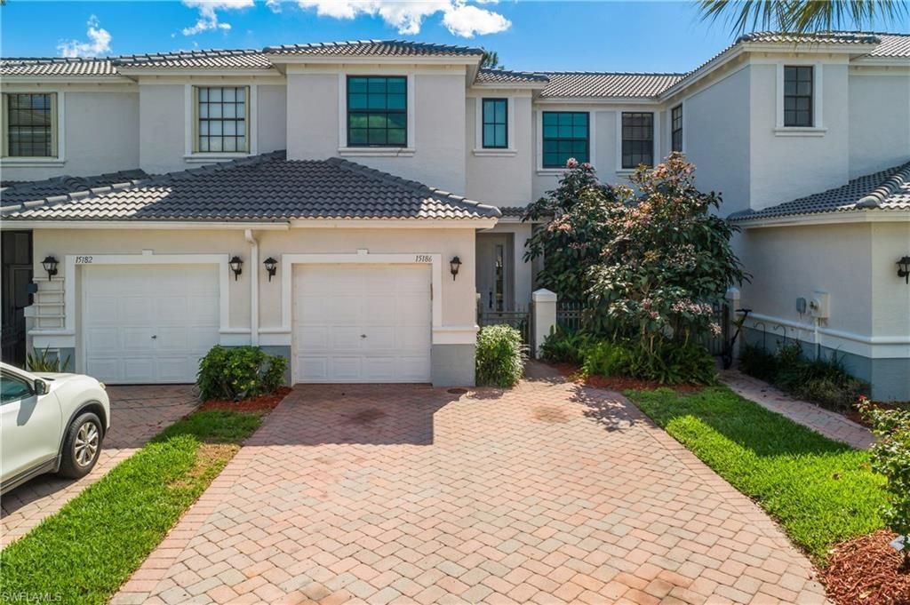 15186 Summit Place Cir, Naples, FL 34119 Photo