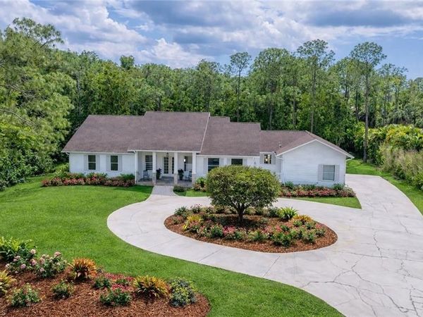 5790 Standing Oaks LN, NAPLES, FL 34119