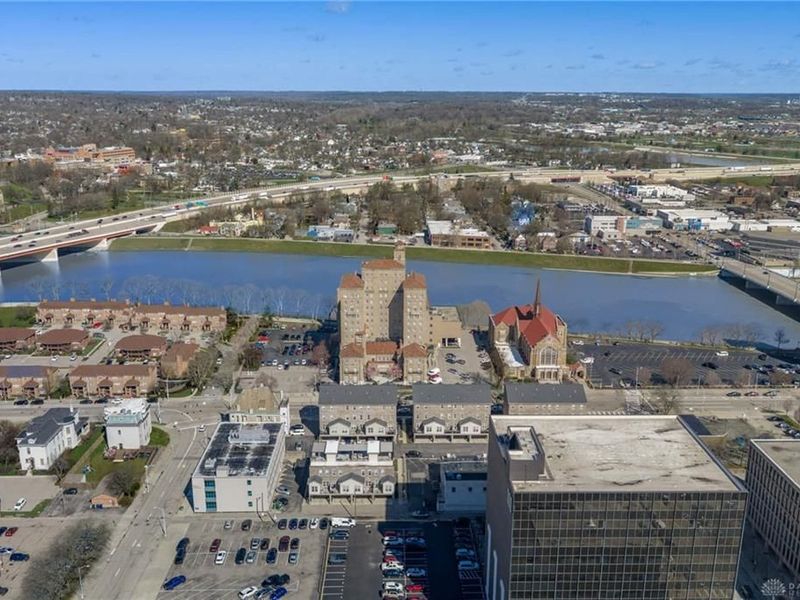 125 Lowe Lane, Dayton, OH 45402 Photo 2