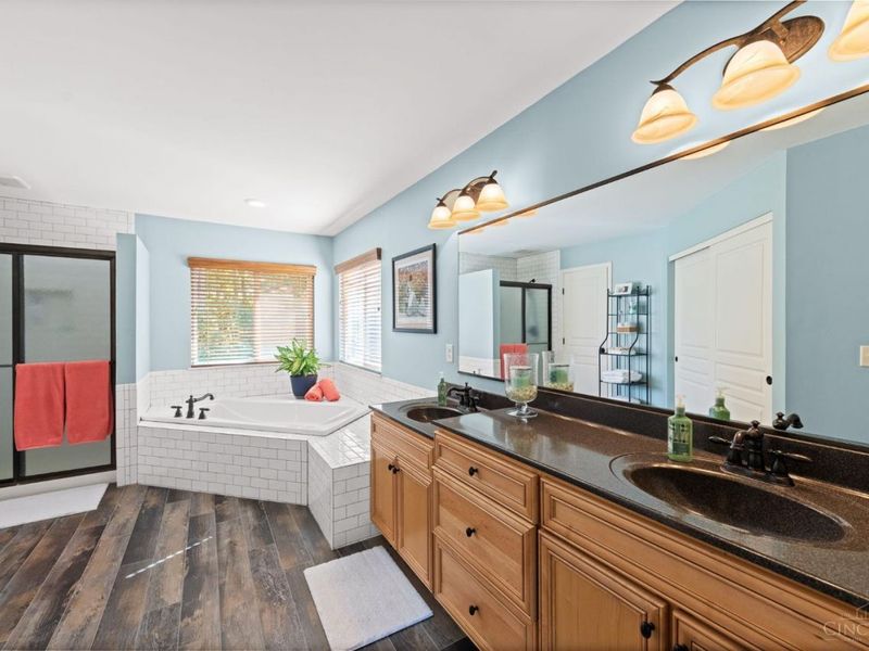 6250 Avebury Court, Hamilton Twp, OH 45152 Photo 24