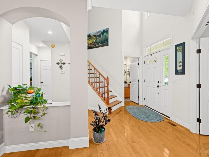 6250 Avebury Court, Hamilton Twp, OH 45152 Photo 3