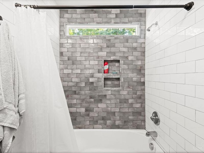 6250 Avebury Court, Hamilton Twp, OH 45152 Photo 38