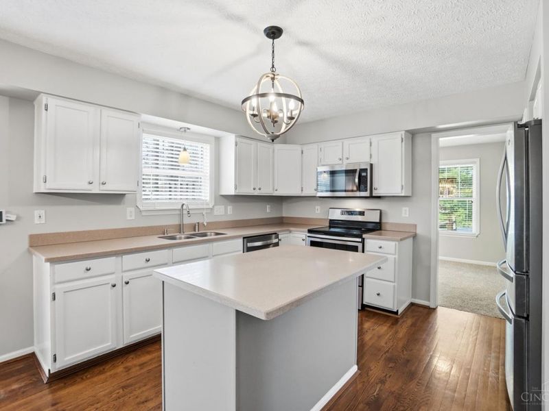 1281 Piedmont Drive, Milford, OH 45150 Photo 10