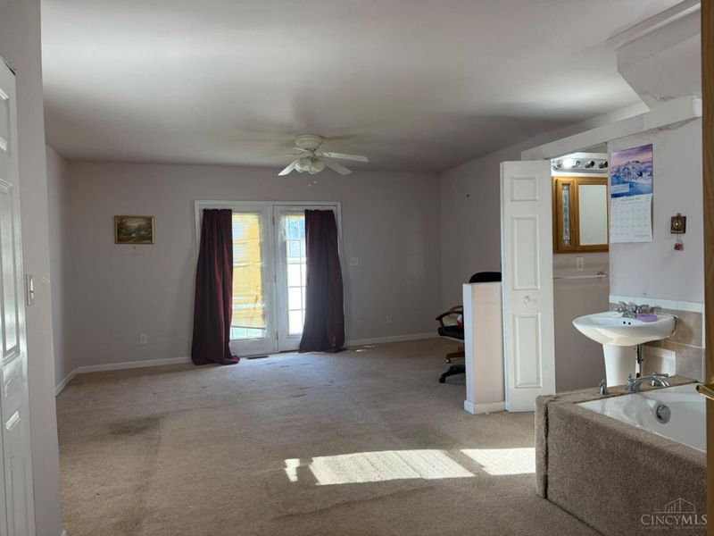 5709 Adelphi Street, Cincinnati, OH 45227 Photo 10