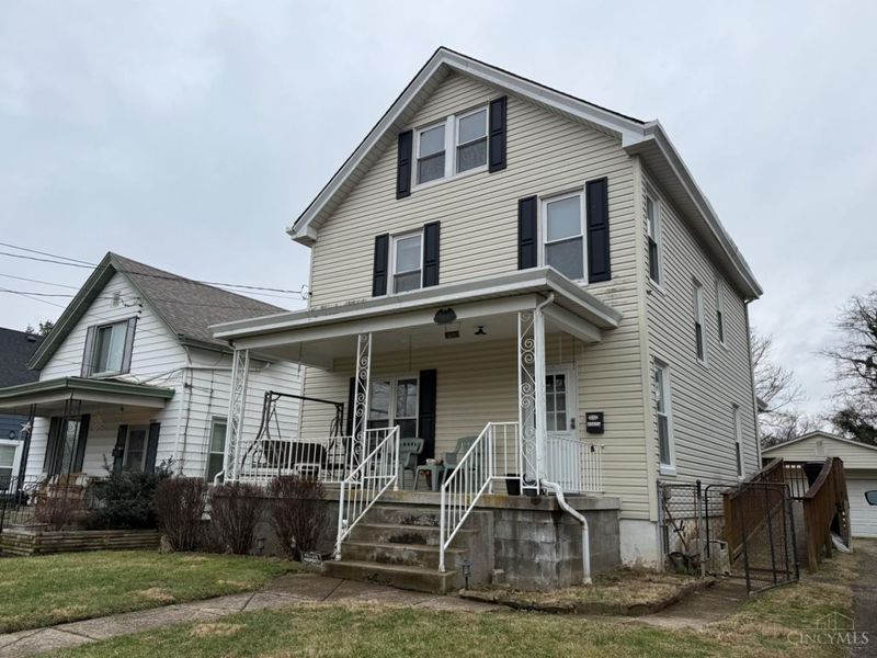 5709 Adelphi Street, Cincinnati, OH 45227 Photo 2